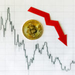 A red downward arrow and golden Bitcoin on the Forex chart index illustrate the impact of the SEC lawsuit on the crypto industry.